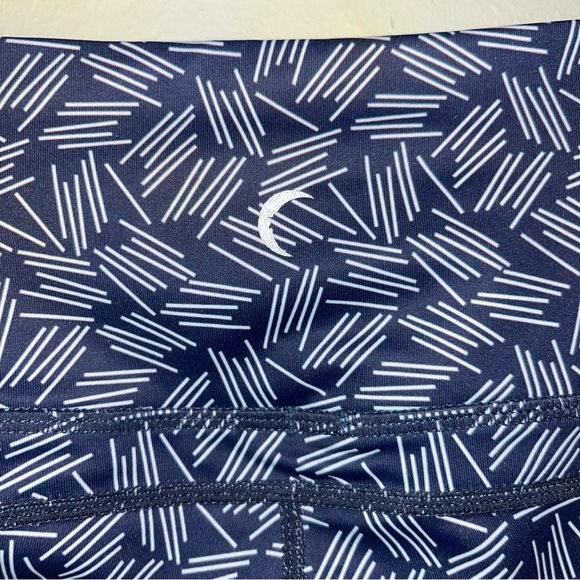 ZYIA Active Haystacks Light N Tight pockets Leggings - Picture 12 of 15